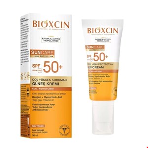 کرم ضد آفتاب بی رنگ مناسب پوست نرمال و خشک spf 50 بیوکسین Bioxcin
